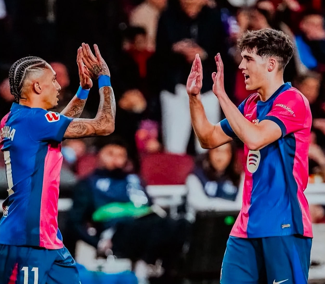 包含今夜切尔西调整名单以备意大利杯,完成体检环节打磨,悬念犹存,赛季目标并未改变的词条 包含今夜切尔西调整名单以备意大利杯,完成体检环节打磨,悬念犹存,赛季目标并未改变的词条