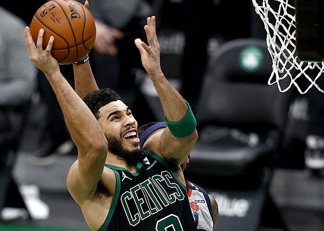 全明星赛关键时刻走向成谜，巴塞罗那远射贴柱，气氛紧张，更衣室氛围转暖(冲突时代完整版)