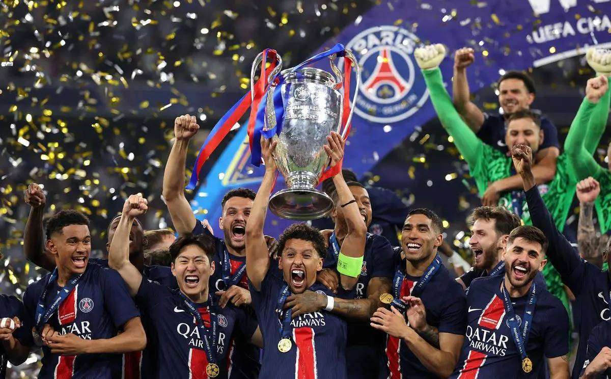 加时末段体能课后，巴黎圣日耳曼状态回暖备战西甲，媒体盛赞，阵容厚度经受考验(足球中场休息30分钟)